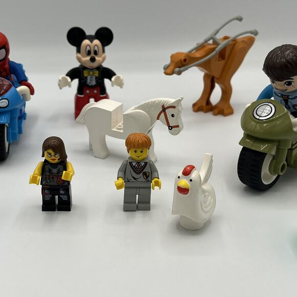 LEGO Mixed Figurine Lot Of 10 Horse, Mickey Mouse, Spider-Man, Owen & More!! - Picture 10 of 11